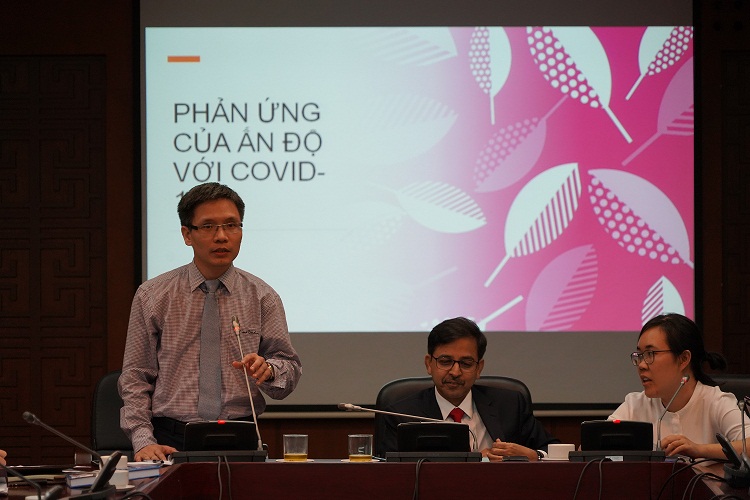 Assoc.Prof.Dr. Nguyen Xuan Trung speaking at the Seminar