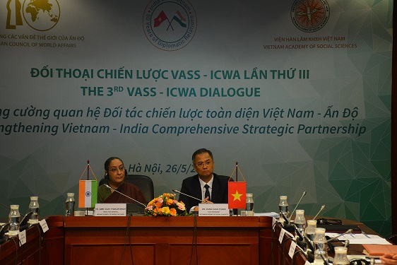 Mrs. Vijay Thakur Singh and Dr. Dang Xuan Thanh in the Third VASS- ICWA Dialogue