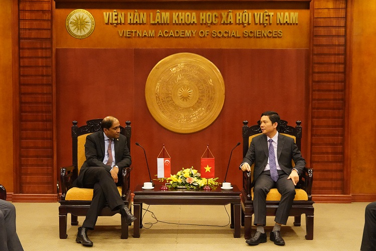 Ambassador Jaya Ratma and President Bui Nhat Quang at the meeting