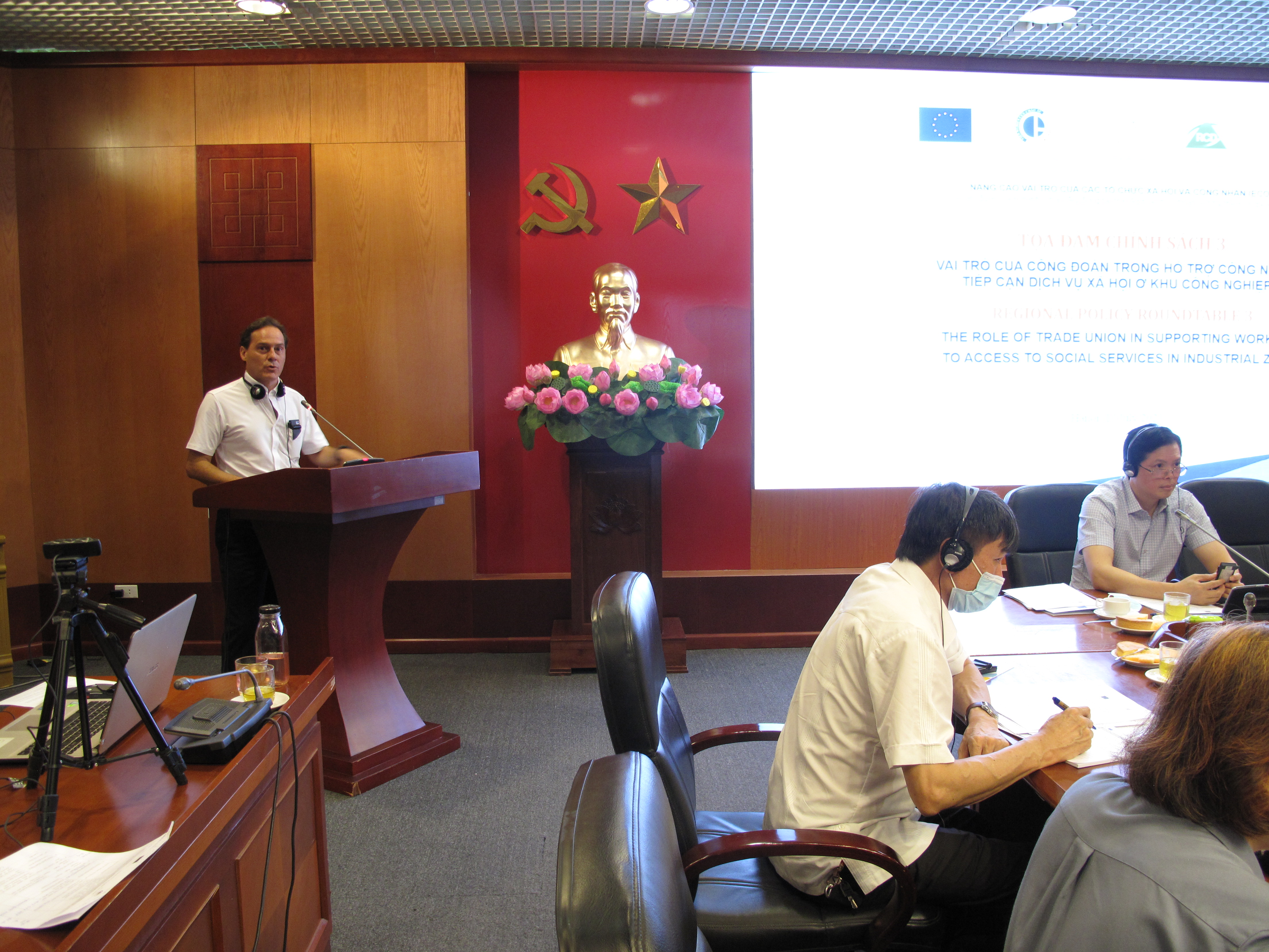 Mr. Jesús Lavina, Delegation of the European Union to Vietnam spoke at the seminar