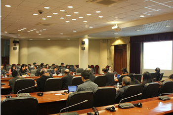 The seminar in panorama